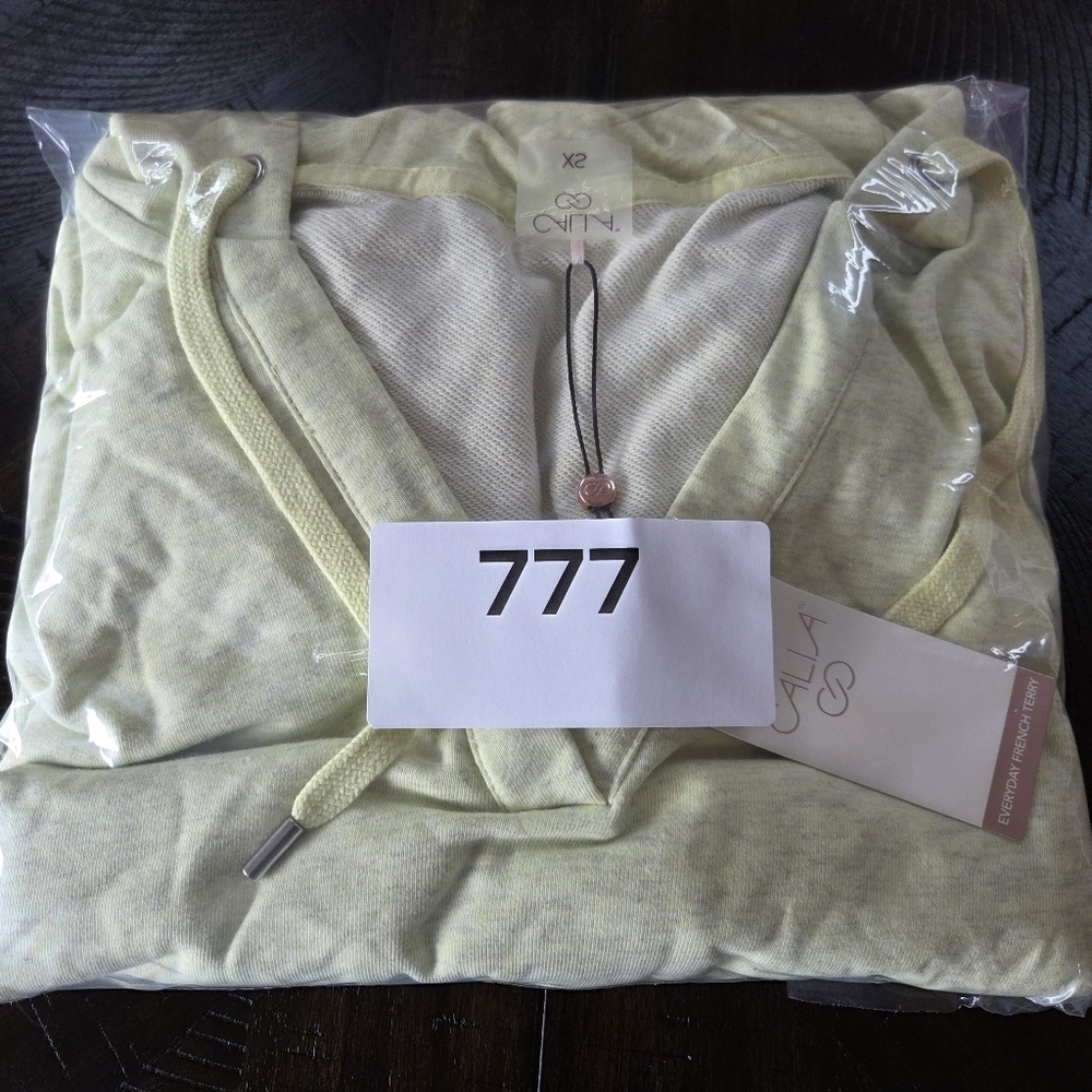CALIA by Carrie Underwood Split Neck Hoodie Light Green Heather XS NWT - Picture 11 of 12